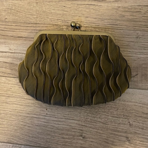 TAMMY Child Handmade Coin Purse Clutch - Picture 2 of 4